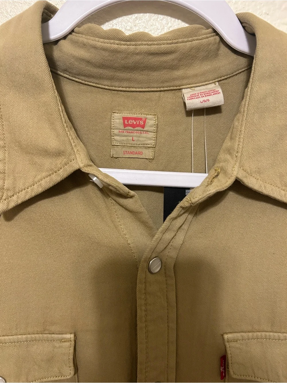 Levi's Men's Button-Down Western Shirt in Olive